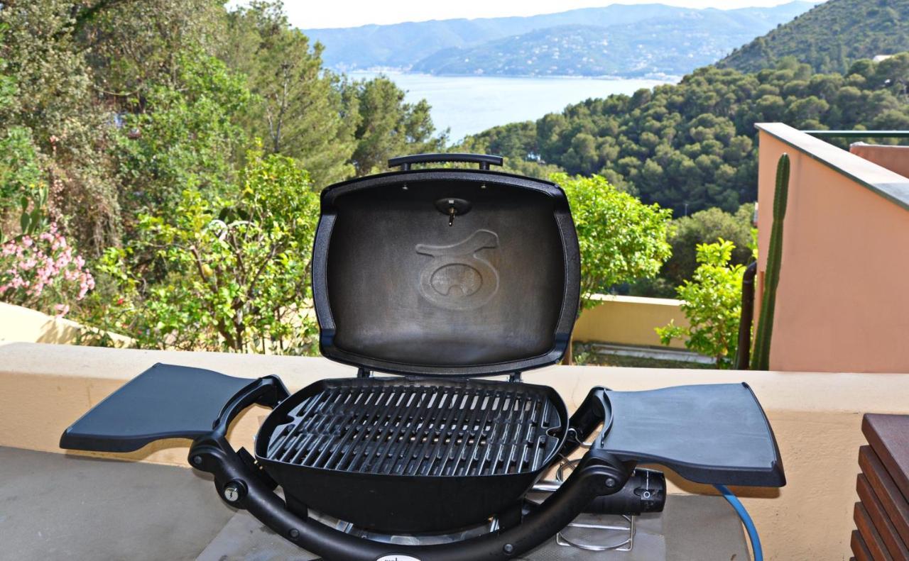 Una Spettacolare Vista Mare - Casa Con Jacuzzi Bergeggi Exterior foto